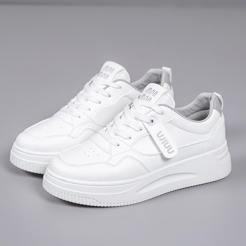 2025 popular spring Korean version of board shoes women's versatile senior sense platform casual shoes student sports non-slip white shoes