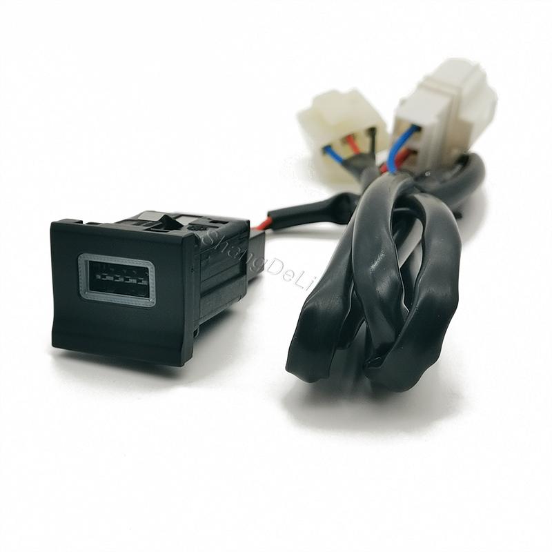 12V/24V Car QC3.0 USB Single Interface Charger Phone Charging Adapter Button Fit for Polo 2014-2018