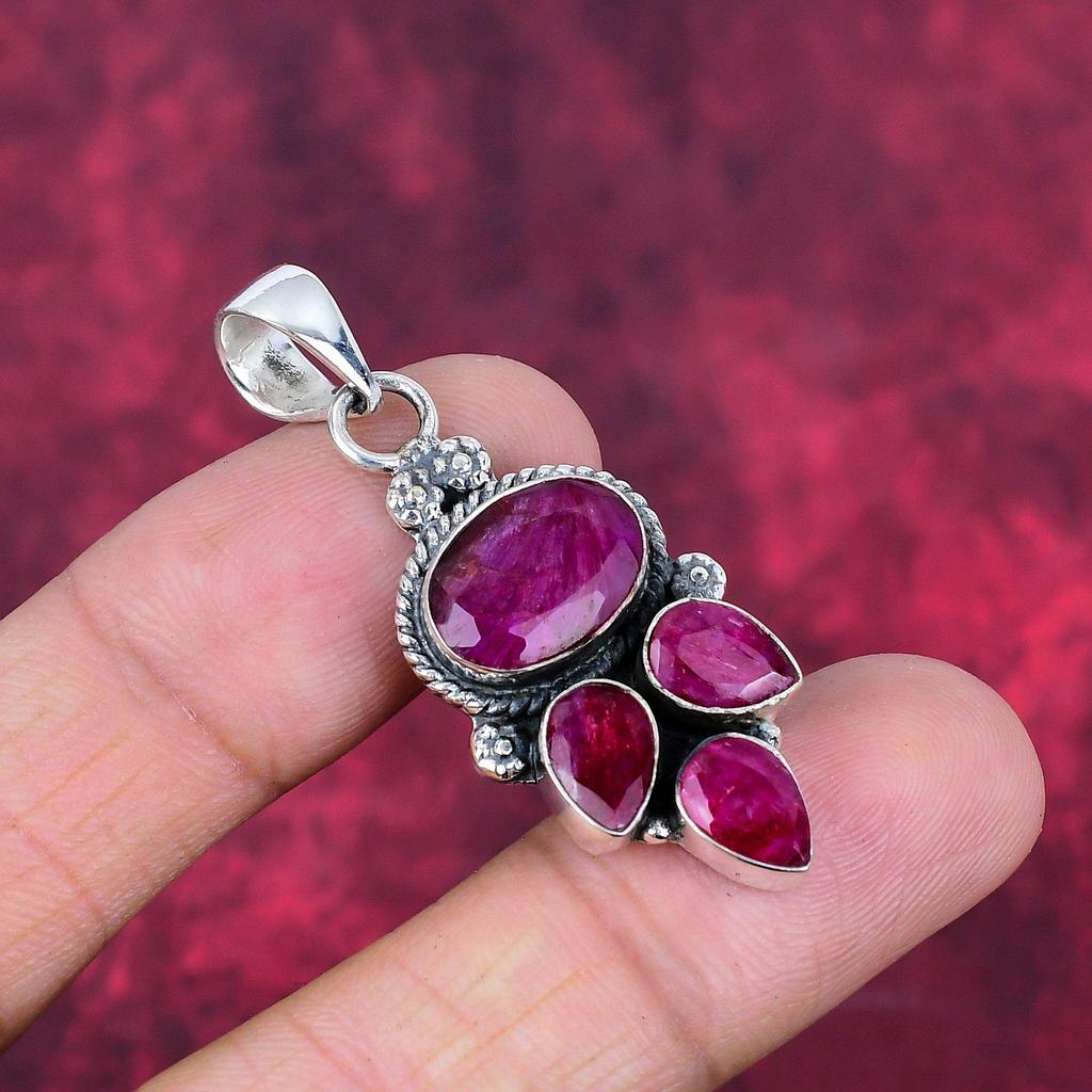 Hänge med rubin, Ädelstenssmycken, 925 Sterling Silver, Handgjort hänge, Smycken med senaste designen