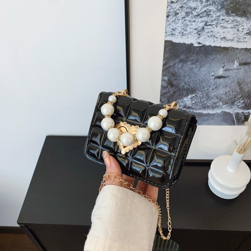 Elegant pearl handbag for women, chain small square bag, cute and fresh, shoulder bag, crossbody bag чёрный