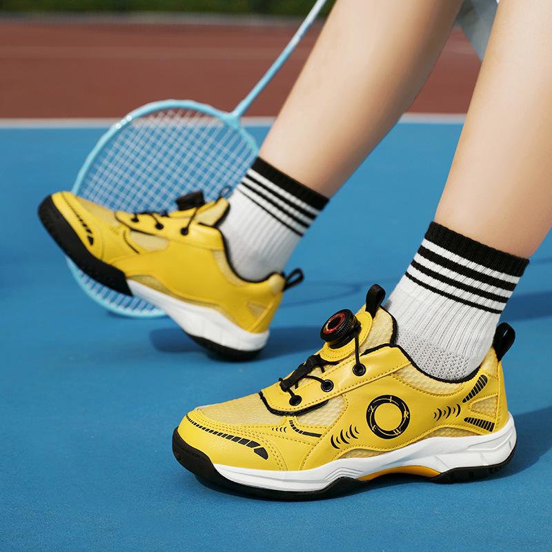 

Бадминтонные кроссовки 2025 новые дышащие мягкая подошва легкие нескользящие профессиональные соревновательные тренировочные кроссовки детская спортивная обувь 40