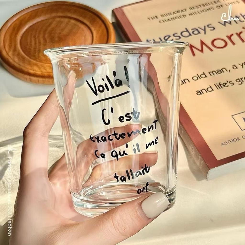Tazza alla Moda in Vetro Trasparente per Ragazze - Ideale per Bevande Fredde, Tè al Latte o come Elegante Regalo.