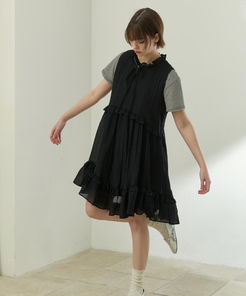Wioi Shallot Ruffle Sleeveless Dress_Black