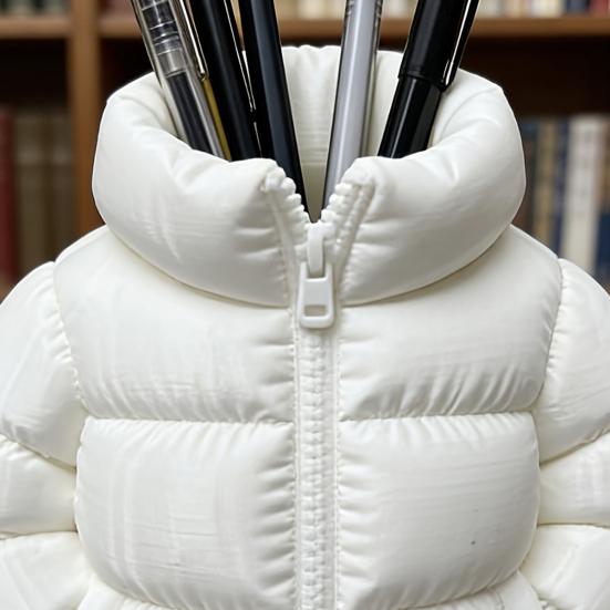 Umbra Studio Down Jacket Pen Holder, 3D Printed Desktop Organizer, Lightweight Durable Matte Texture for Students Dormitory Office