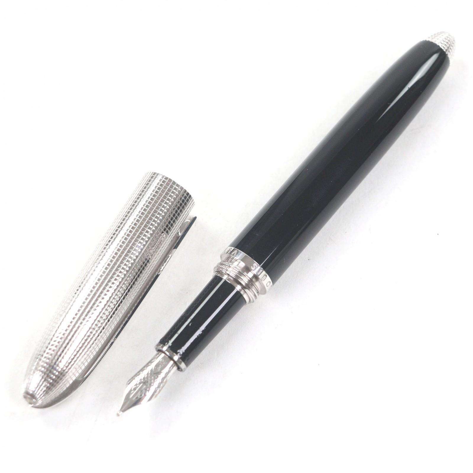 

Very Good LOUIS VUITTON fountain pen Dock lacquer Cap type black 18K mens Used