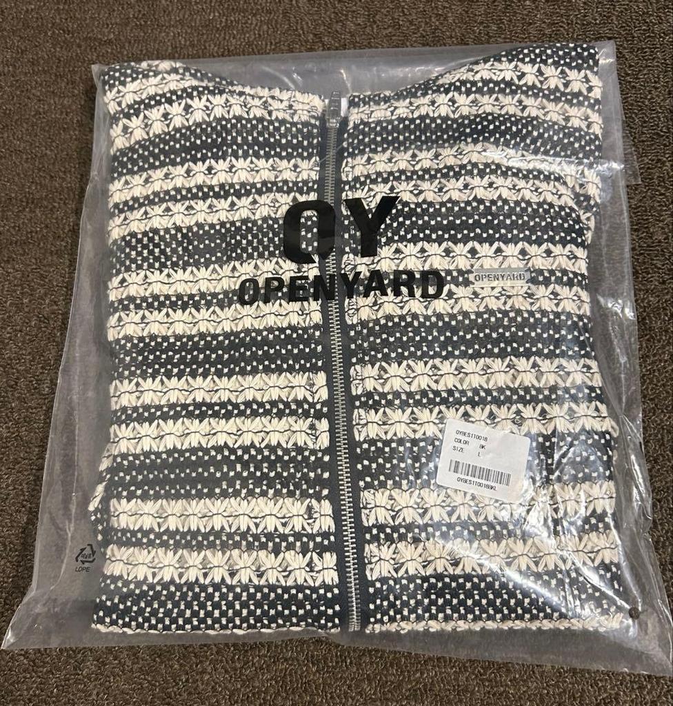 [USED] straykids Hyunjin wears hoodie, size L