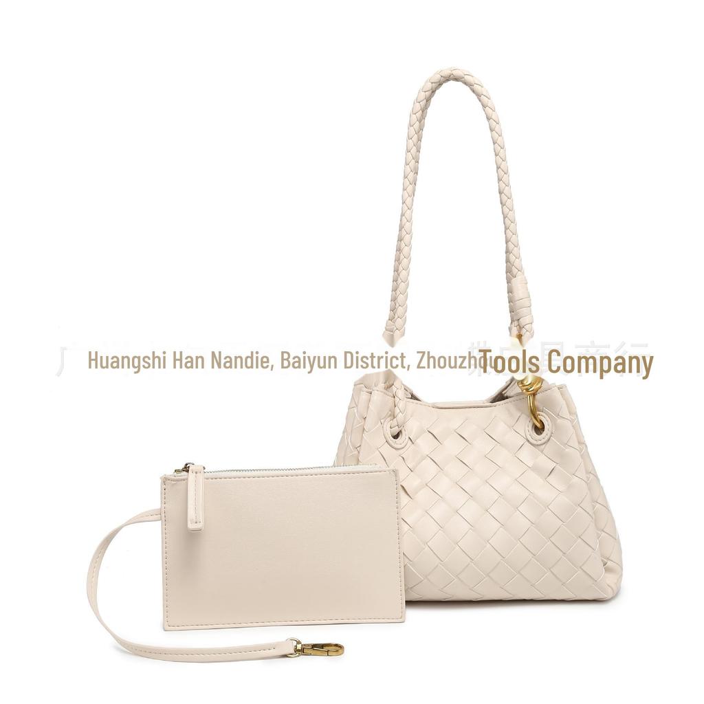 2024 High-Quality Textured Woven Bucket Bag with Knotted Hardware