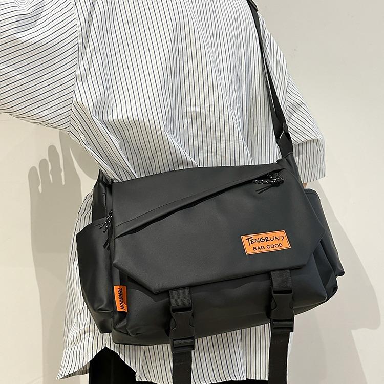 One-shoulder Messenger Bag Leisure Backpack Japanese Bag Male Harajuku Retro Postman Bag