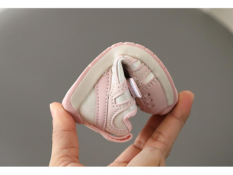 2026 Spring/Autumn Baby Non-Slip Walker & Sports Shoes for Boys & Girls with Mesh Surface.