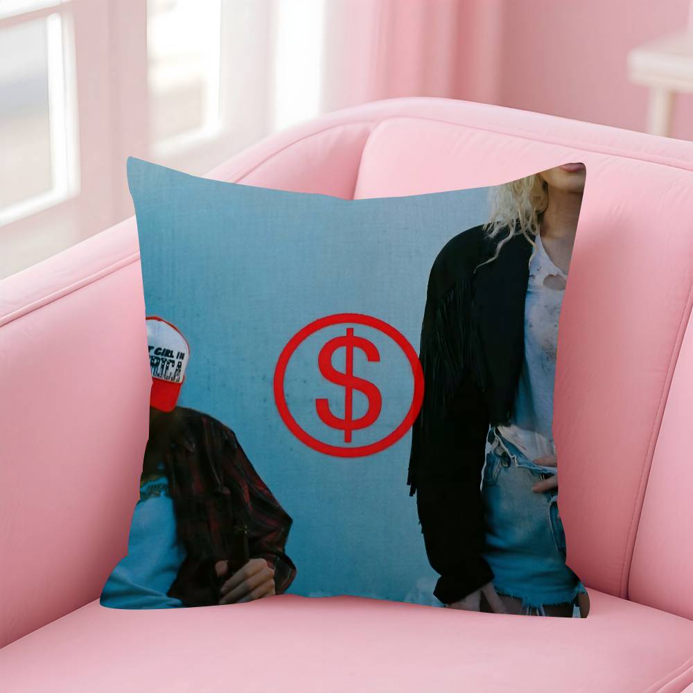 Singer SSlayyyter Worst Girl in America Pillow Cover for Bedroom Room and Living Room Sofa Decorative Cushion Cover