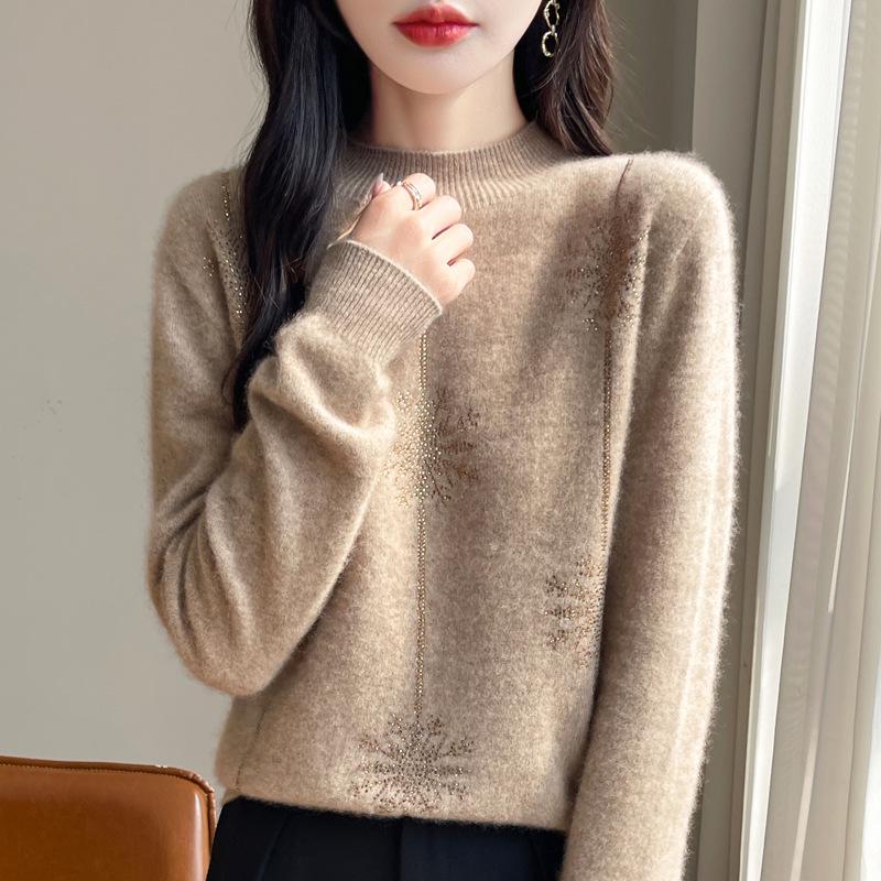 

Женский осенне-зимний кардиган приталенного силуэта из французской шерсти с ромбовидным узором «снежинка» Medium