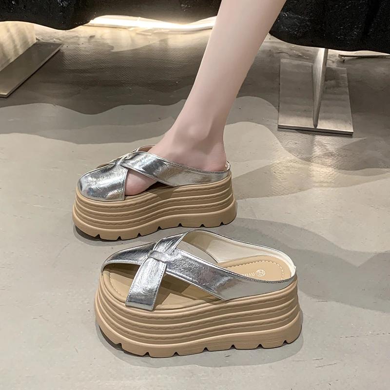 Moda 8CM Scarpe da Donna Retro Versatili Estate 2025 Zoccoli con Tacco Aumenta Altezza Sandalo Femminile Leopardo Spesso Nuova Moda Scandali