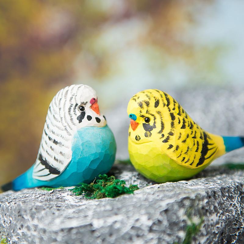 Parrot Wooden Figurine Handmade Craft For Wedding Decor And Celebration Gifts