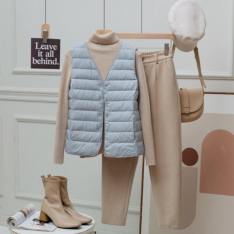 Womens Lightweight Down Vest V-Neck Loose Fit Short Plus Size Layering Fall 2025