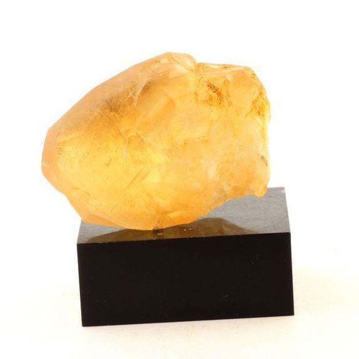 Pierres et Minéraux. Calcite. 465.5 ct. La Sambre Quarry, Landelies, Belgique.