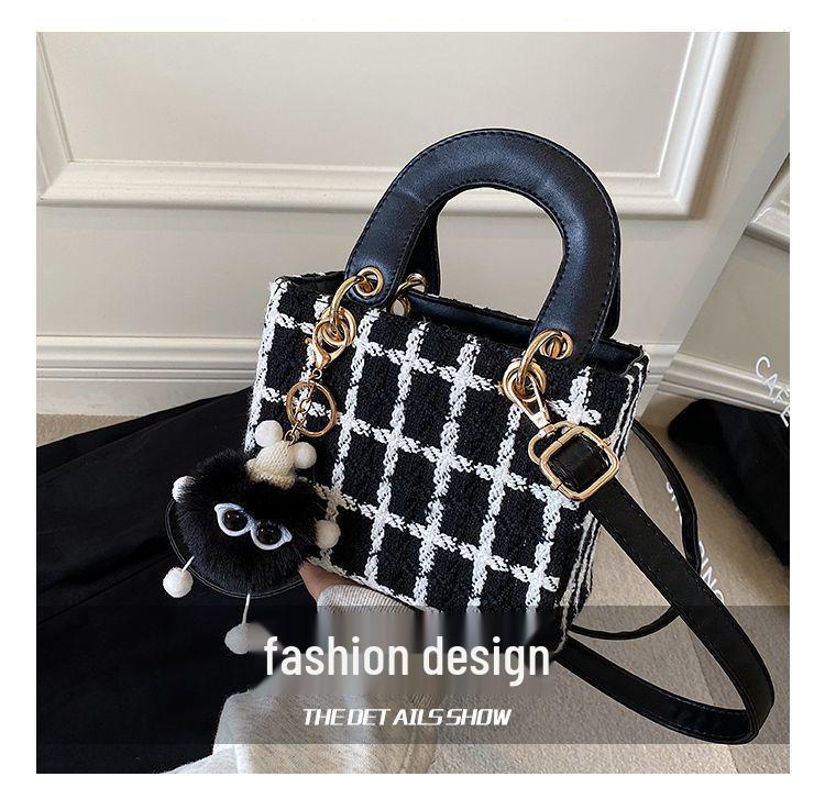 Zzzz Sense Damen Tweed Umhängetasche - Lady Di 2024 Frühling/Sommer Kollektion, Nischendesign, Kleine quadratische Handtasche.