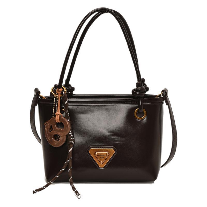 Simple and Stylish Handbag 2025 New Retro Texture Bucket Bag Trendy Solid Color Commuter Shoulder Oblique Span Bag