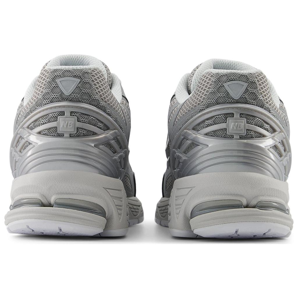 New New Balance 1906W Silver Metallic U1906WFE