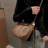 Bucket Type Solid Pu Sewing Thread Crossbody Bags 2024 Hot Sale New Soft Flap Pocket Bags Interior Compartment Women'S Handbags