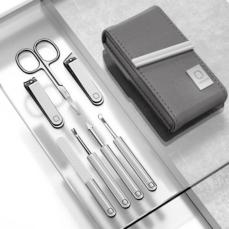 Qisu Deluxe Manicure Set