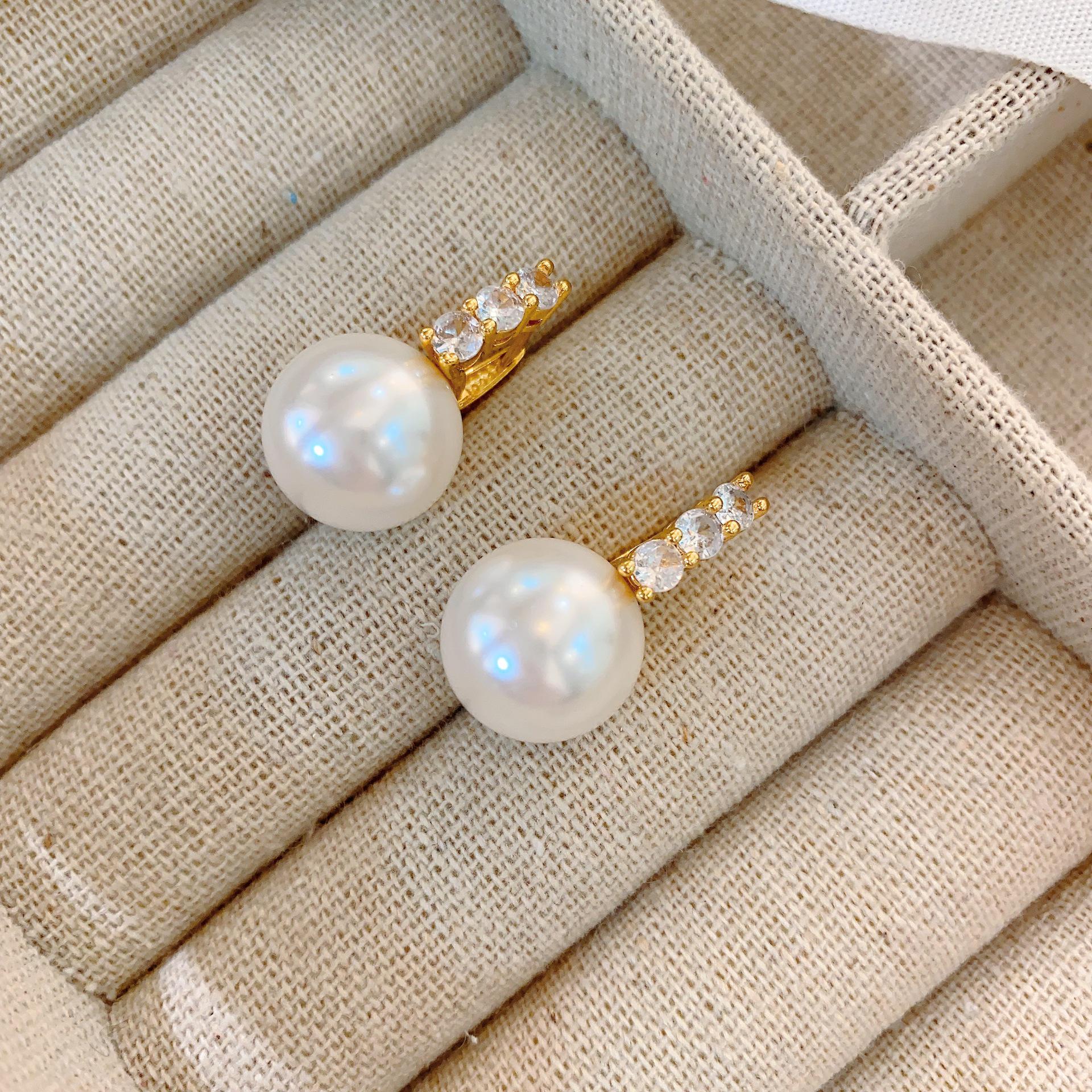 

2024 Hot Pink Pearl Earrings: High-End French Luxury Design for Women