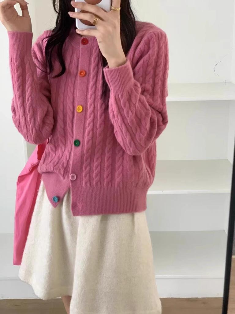Women's Retro Cable Knit Cardigan: Soft, Warm, Round Neck, with Buttons - Casual Korean Style for Autumn/Winter.