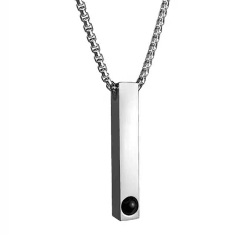 Customized Love Photo Necklace: 100 Languages 'I Love You' Pendant - Ideal for Christmas & Valentine's Gifts