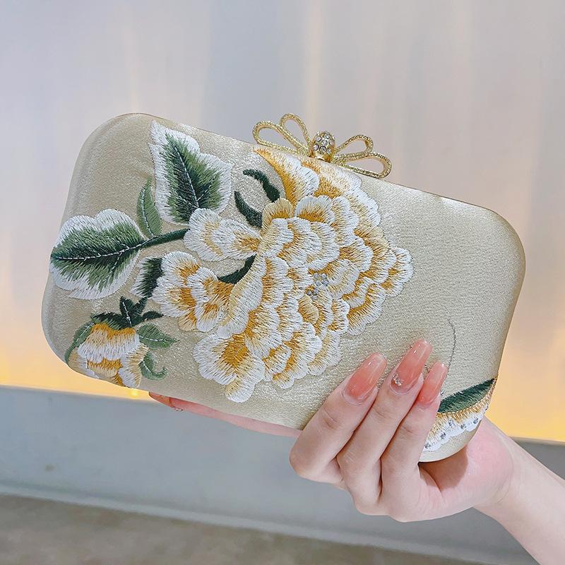 Golden Peony Handbag Cheongsam Handbag Small Square Embroidery Bag Banquet Wedding Bag Clutch Purses For Women Evening