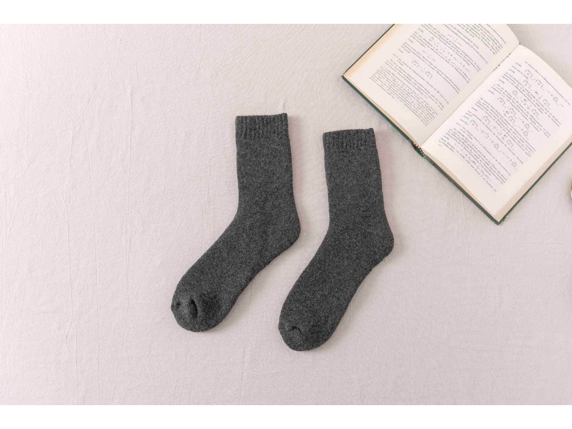 

Толстые плюшевые шерстяные носки : Носки-лодочки из хлопка с бархатной подкладкой для мужчин и женщин — теплые, в стиле ретро для осени и зимы. темно-серого