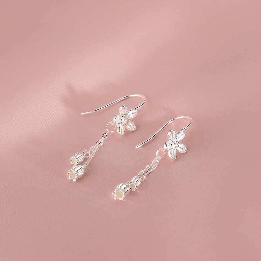 Sweet Flower Tassel Earrings Healing Ear Hole Lily of the Valley Drop Ear Hooks Elegant Gift for Women Girlfriend