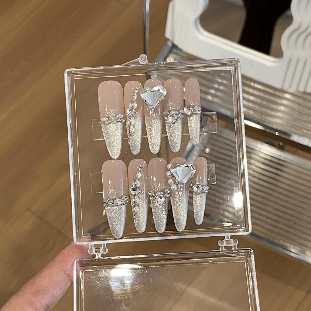 Flash Gradient Beveled Edges Broken Diamond Pearls Piled Diamond Glacier Cat Eye Can Be Detached Wearable Armor