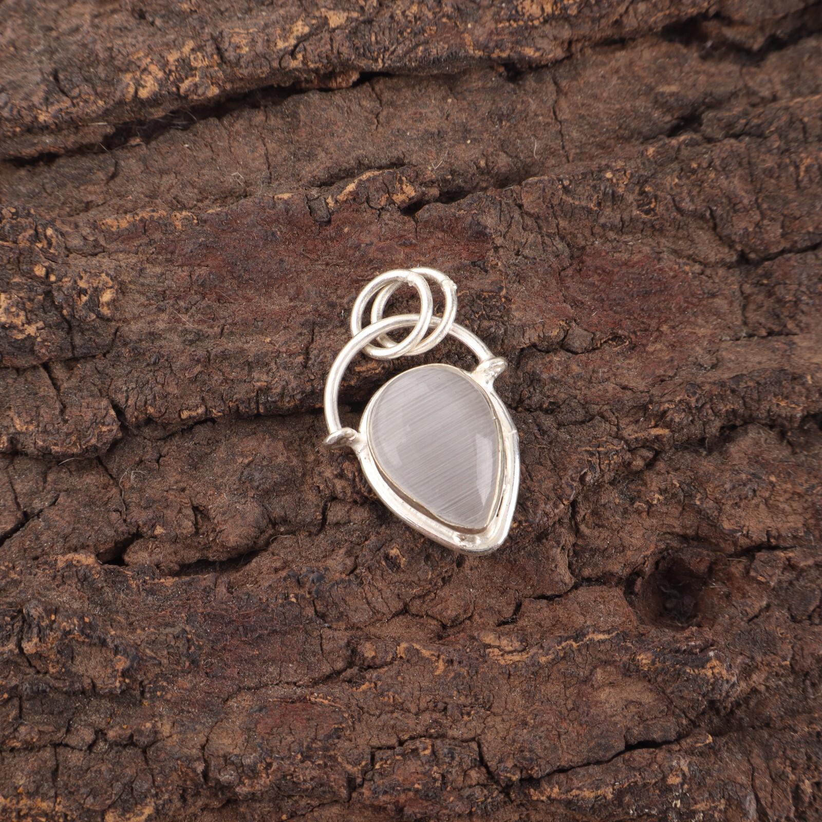 

Груша Коронная чакра Натуральный селенит Подарок сестрам Этнический кулон Стерлинговое серебро PP-56-38