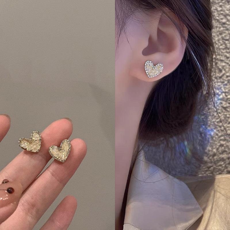 Silver needle pearl zircon earrings women's Korean ins mini stud earrings niche fashion temperament Mori earrings