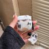 Love Bell Cat for AirPods 1 Generation Protective Case 1st Generation 1st Generation Pro1 Apple Bluetooth Headset Case Cute