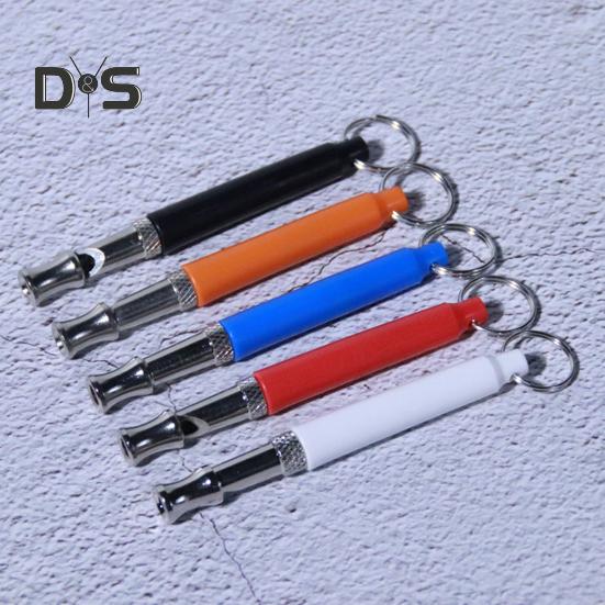 1ks/2ks Psí píšťalka Nastavitelná ultrazvuková píšťalka pro psy s lanyardem Professional Recall Psí výcviková píšťalka pro zastavení štěkání pro všechna plemena psů