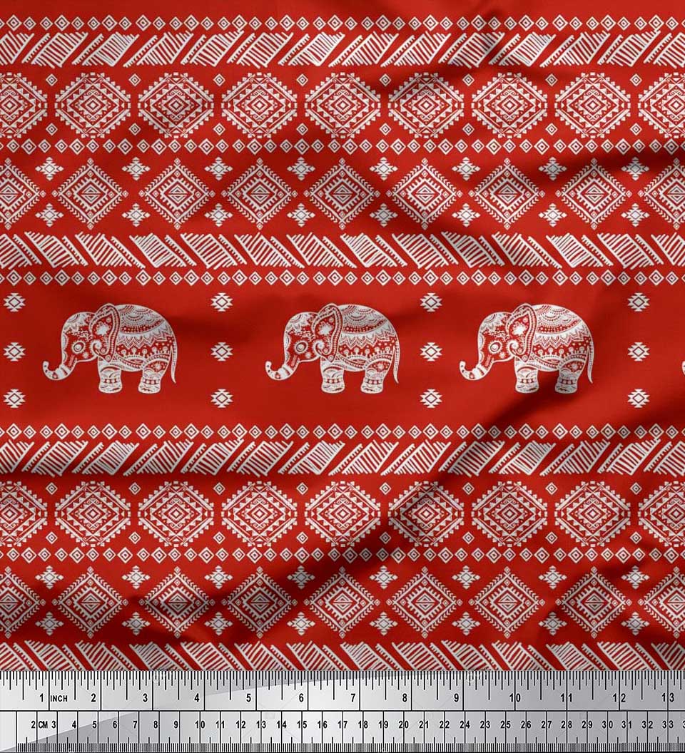 

Японский креп-сатин Soimoi, ткань с принтом ацтеков и слонов и животных, 42 дюйма по метрам 42 Inch Wide - Poly Crepe красный