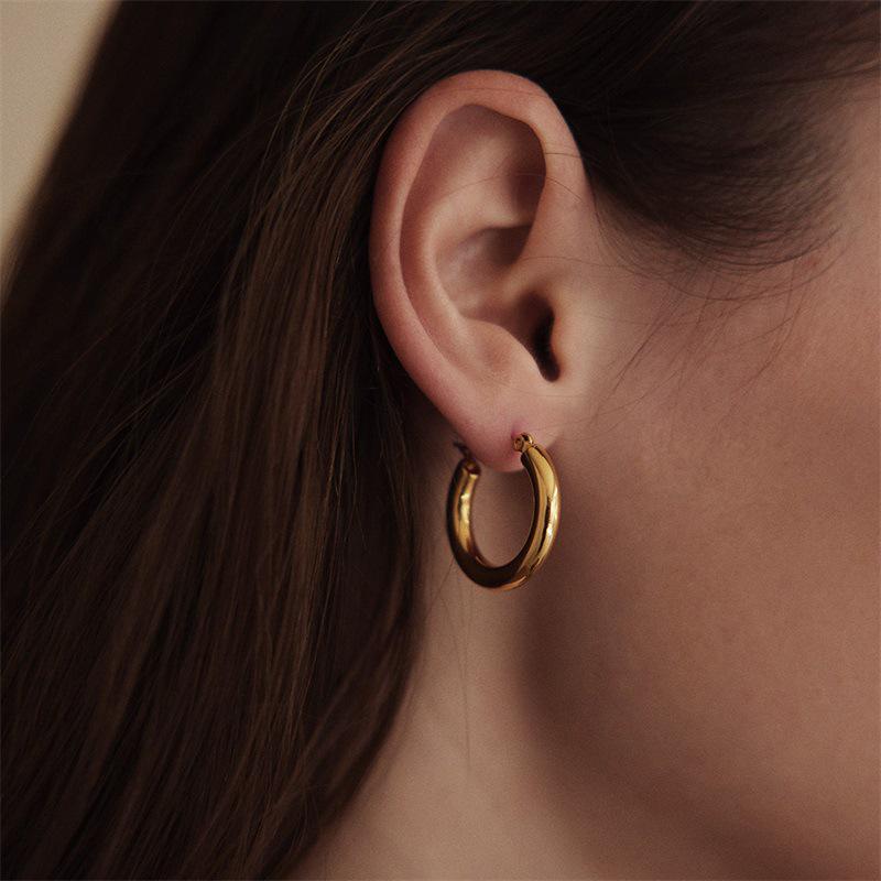 Svatý. Delan Evropské a Americké Nerezové Kruhové Náušnice - Personalizované Trendy Náušnice