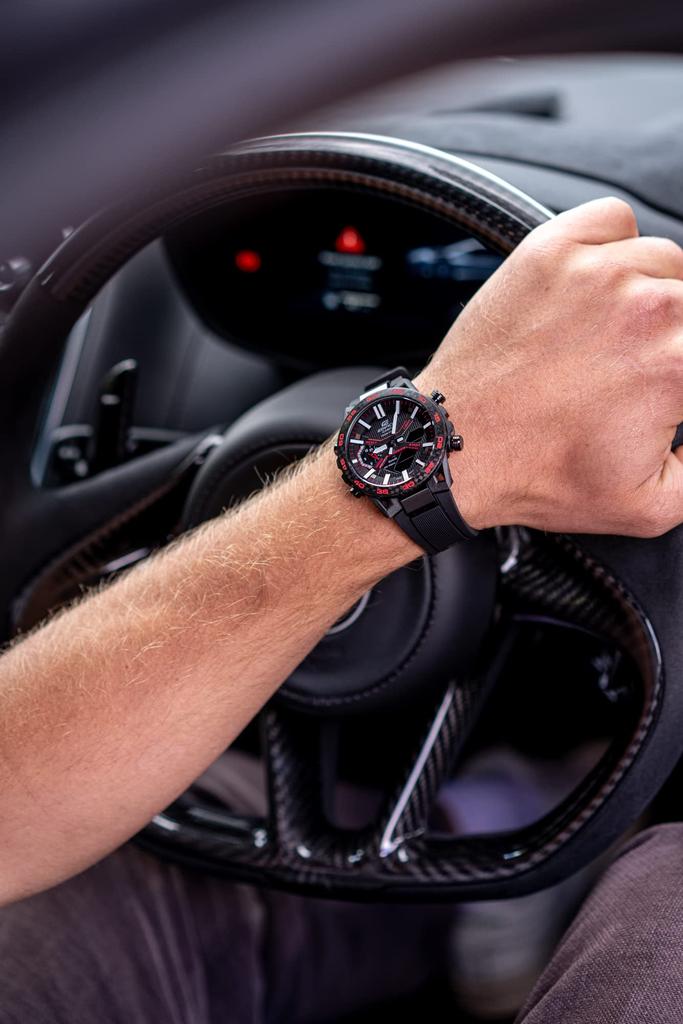 Casio Edifice SOSPENSIONE Bluetooth Solar Watch ECB-2000YPB-1AJF Men's Black [Official Japanese Product]