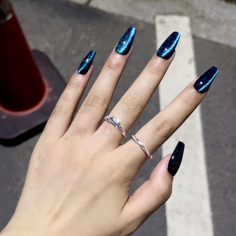 Handcrafted Aurora Starry Sky Cat-Eye Nails: European & American Style, Long, Elegant, with Whitening Light Therapy Effect.