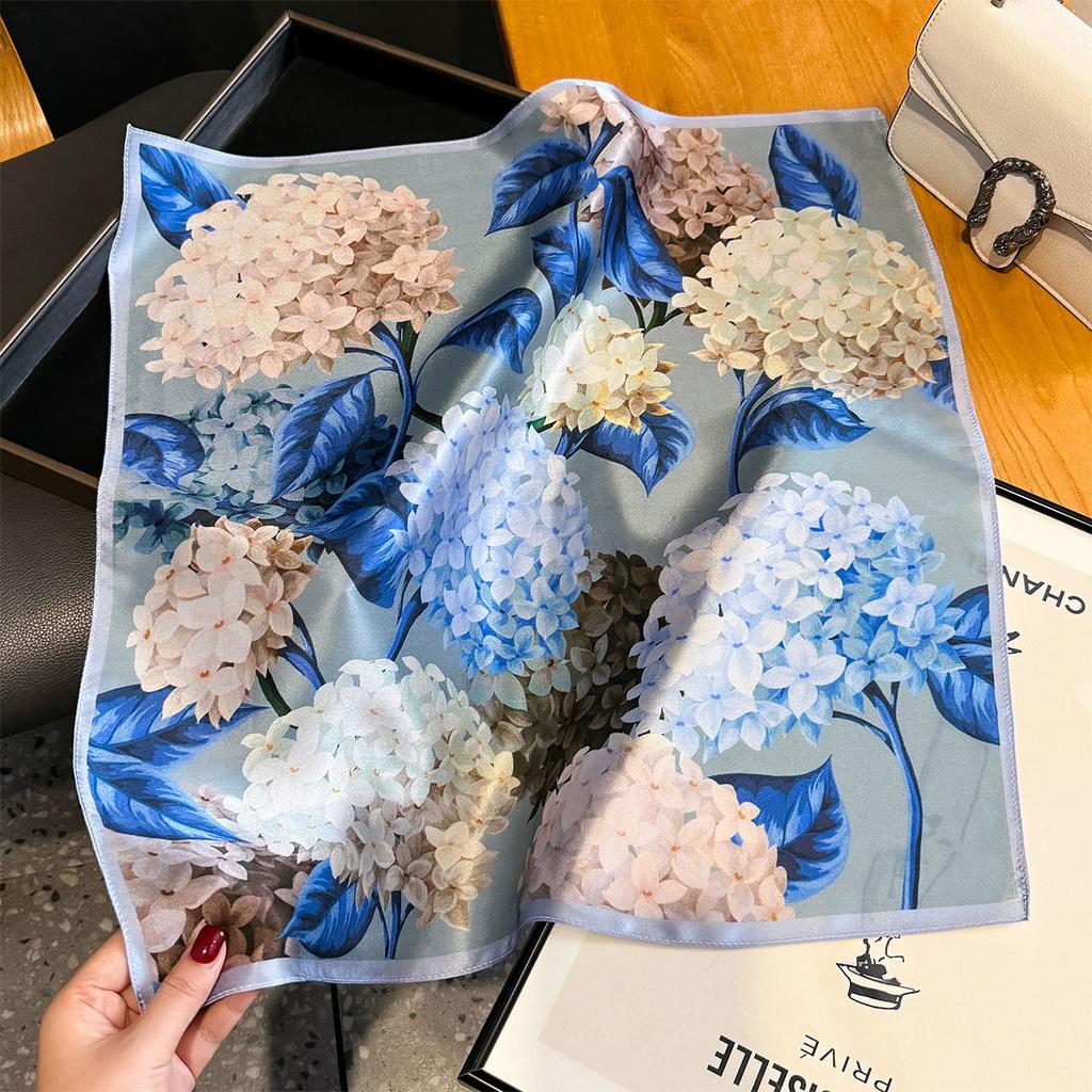 Mulberry silk silk scarf small square scarf women's foreign style fashion versatile spring autumn and winter silk scarf thin scarf