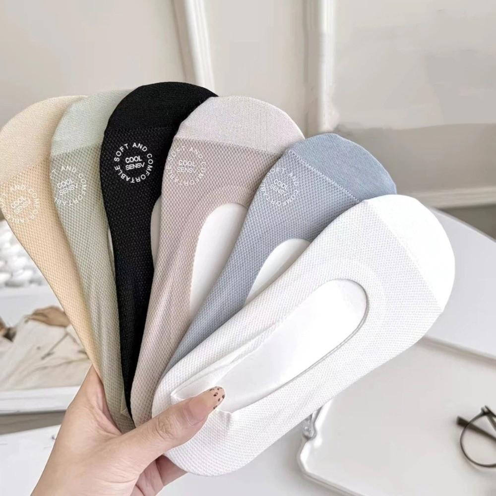 Ultra-Thin Boat Socks Solid Color Anti Slip Socks Simple Women Ankle Socks High Heels