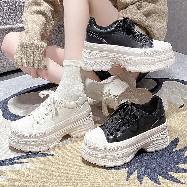 Thick-soled versatile little white shoes women's autumn new small height-increasing muffin shoes lightweight casual women's board shoes
