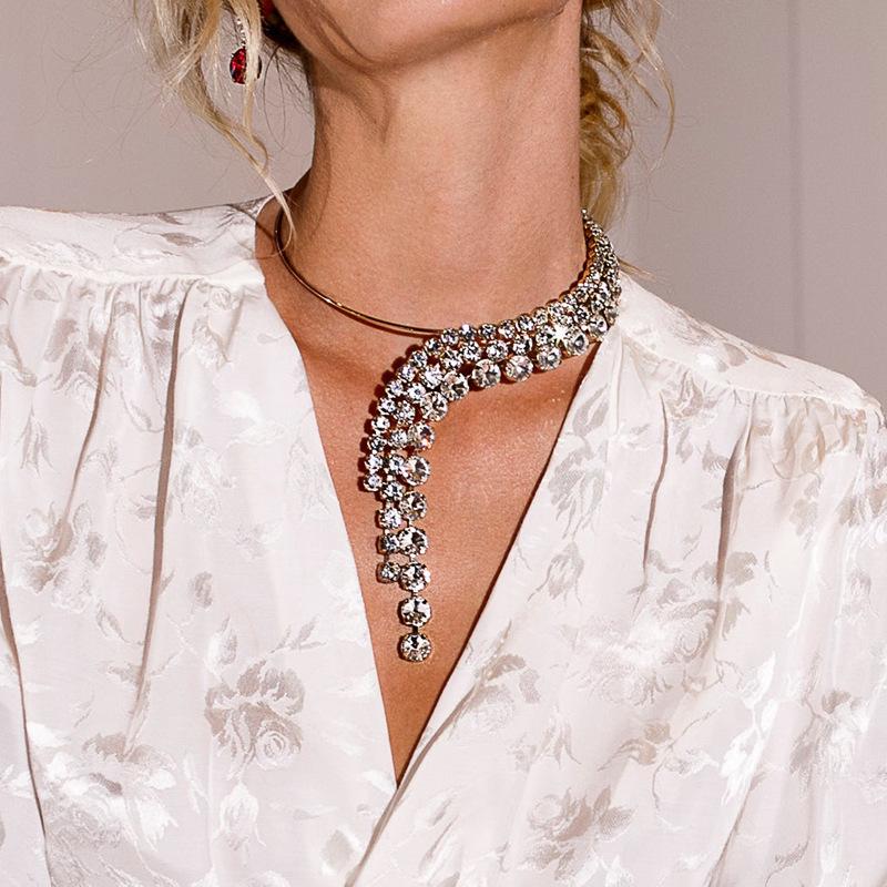 Collier Ras-du-cou Luxe à Franges Métalliques et Strass