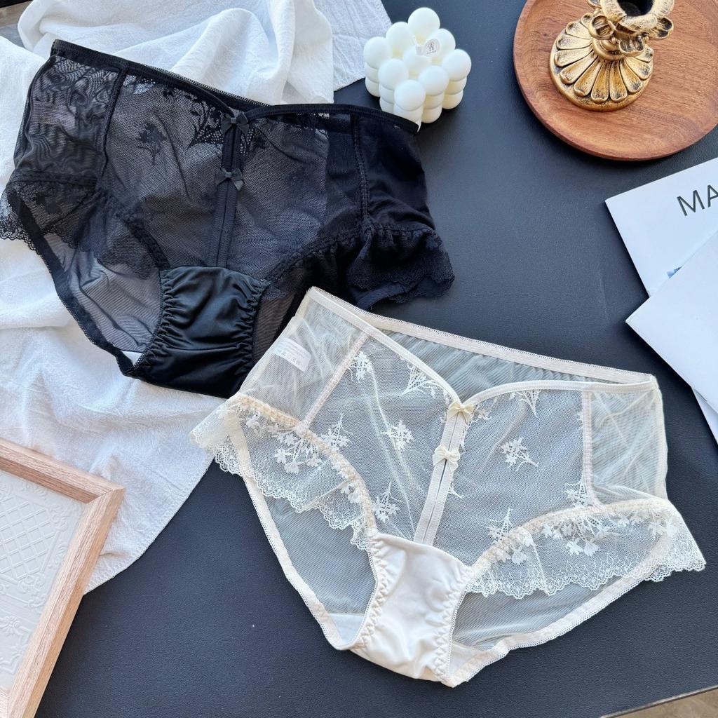 Ladies Spring and Summer Sexy Lace Deep V Flounder Mesh Triangle Briefs