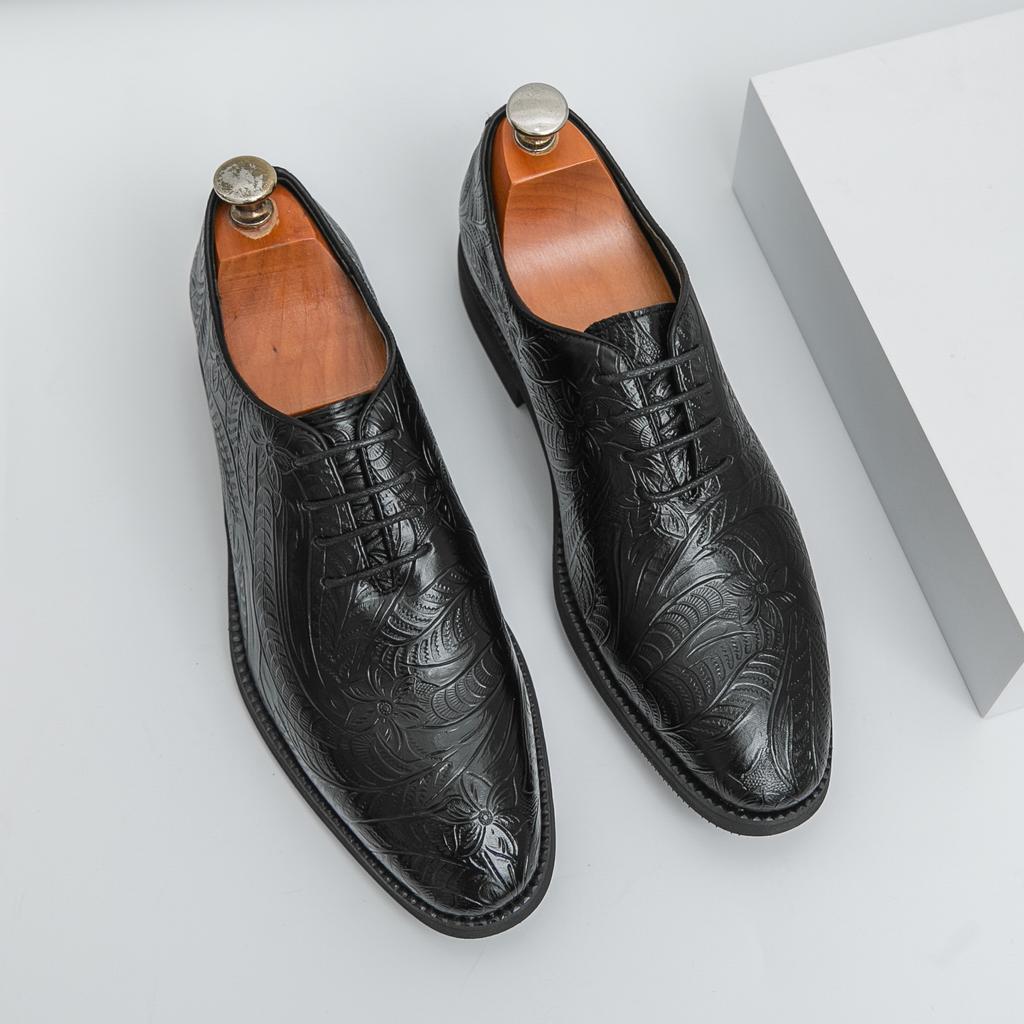 Fashion Handmade Leather Mens Casual Shoes Elegantes Male Business Footwear Comfortable Oxford Shoes Formal Dress Footwear Walking Shoes