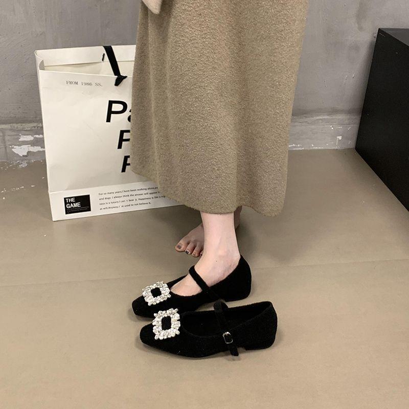 French square head rhinestone Mary Jane shoes winter new fashion niche Jue Jue Zi one word with velvet low heel shoes