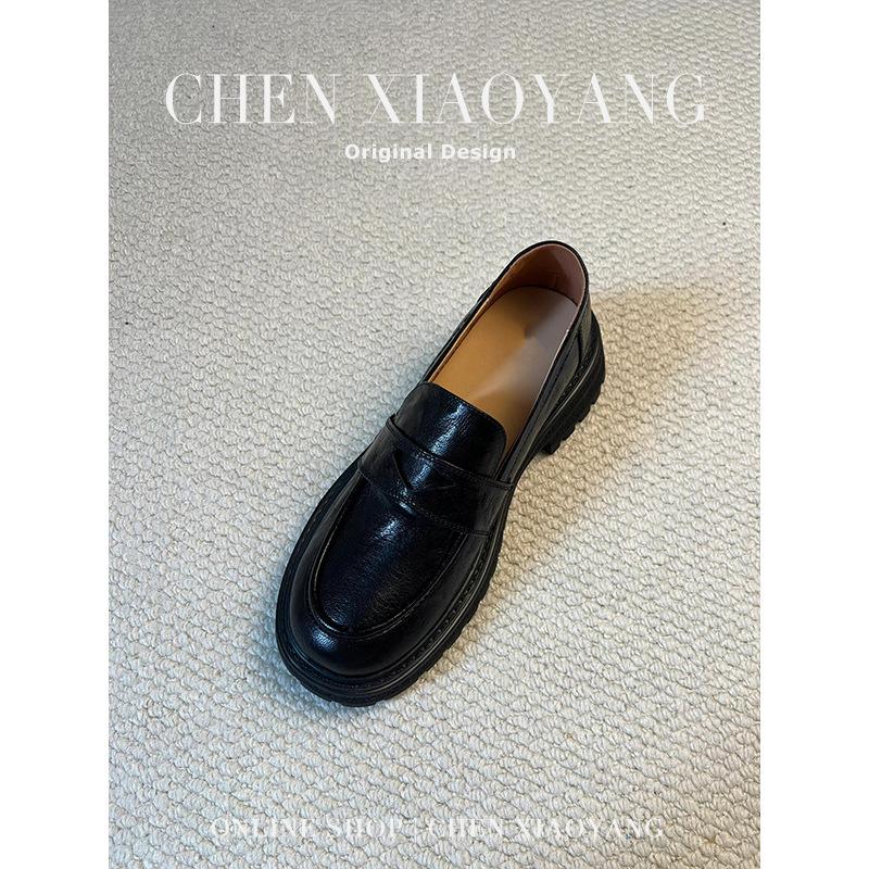 

Женские лоферы из овчины на толстой подошве для通勤, ретро британский стиль, круглый носок, на одном педале, простые профессиональные маленькие кожаные туфли, не утомляют 40