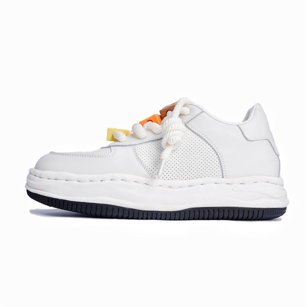 

Новый попкорн повышенная растворенная кожа маленькие белые туфли толстая подошва универсальные дышащие повседневные спортивные мужские и женские кеды 44