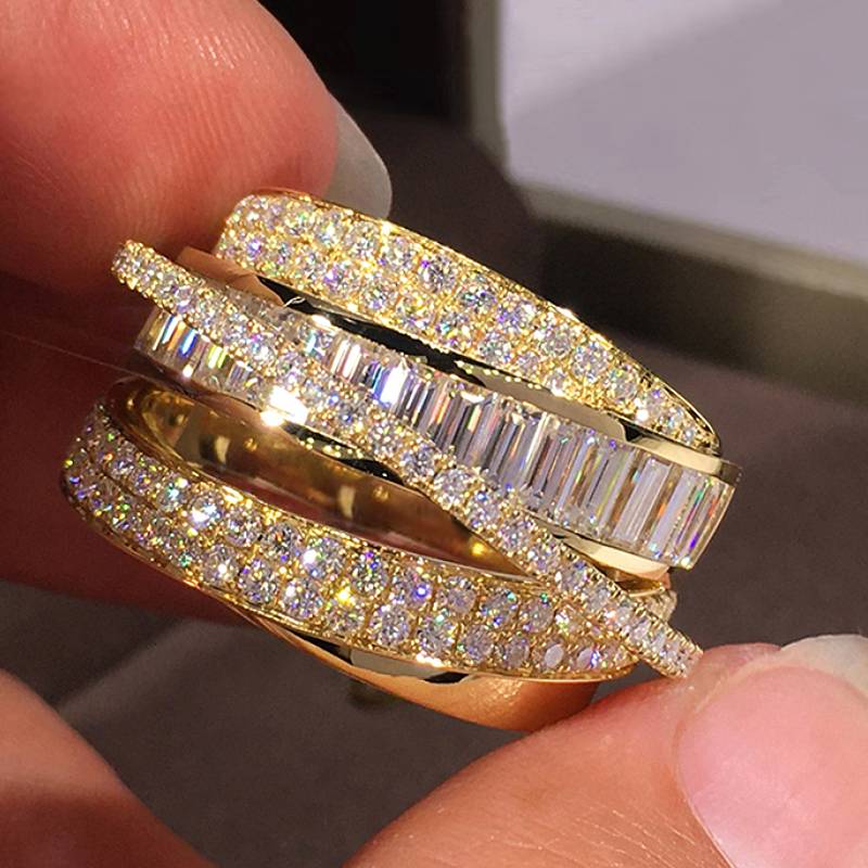 Huitan Luxury Women Rings Inlaid Shining Cubic Zirconia Wedding Party Trendy Jewelry CopperColor/Gold Color Finger Accessories