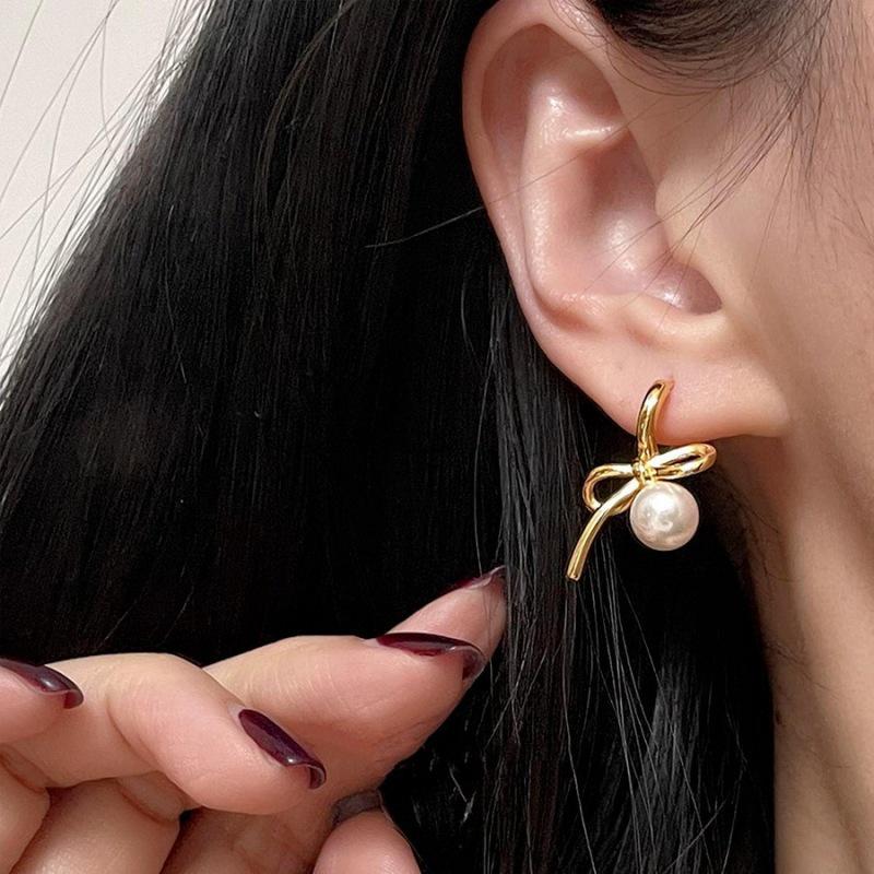 Sweet Geometric Pearl Bow Earrings for Women - Versatile New Style Studs